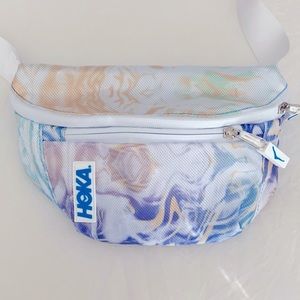 HOKA Fanny Pack NEW IN PACKAGE. Hoka Waist pack